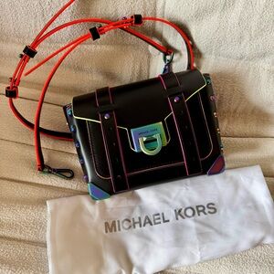 Michael Kors Manhattan Black Leather Contrast Trim Crossbody